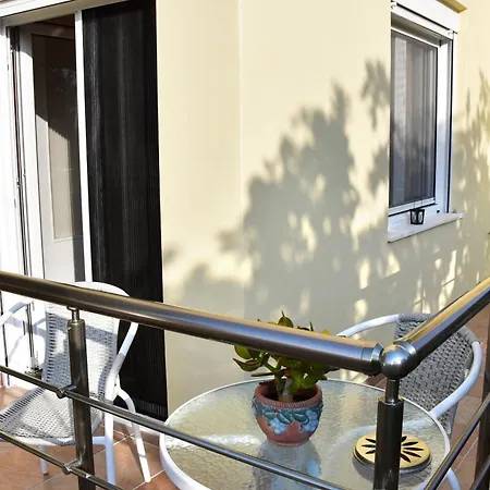 Kaponias House Apartment Aegina